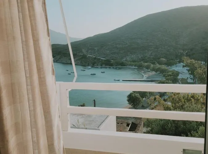 Casa Polivios * Adamantas (Milos)